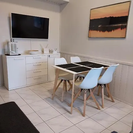 Levistar 1 215 Apartment